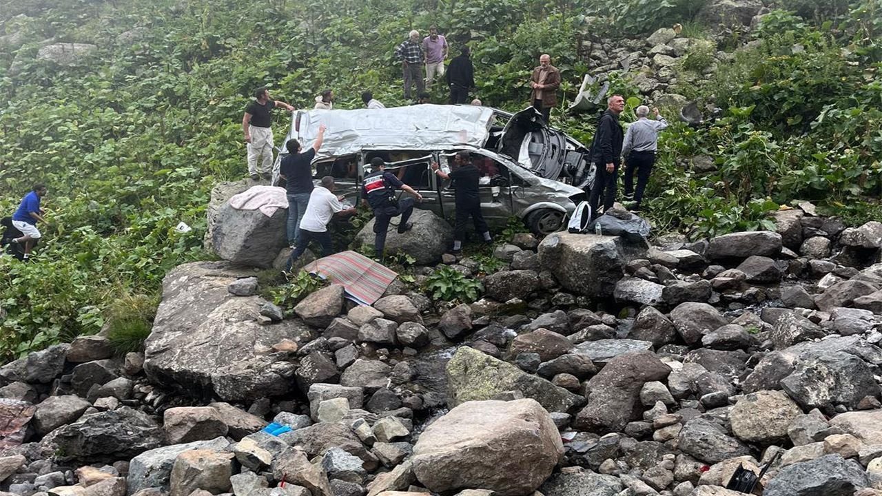 Uzungöl Demirkapı’da Trafik Kazası