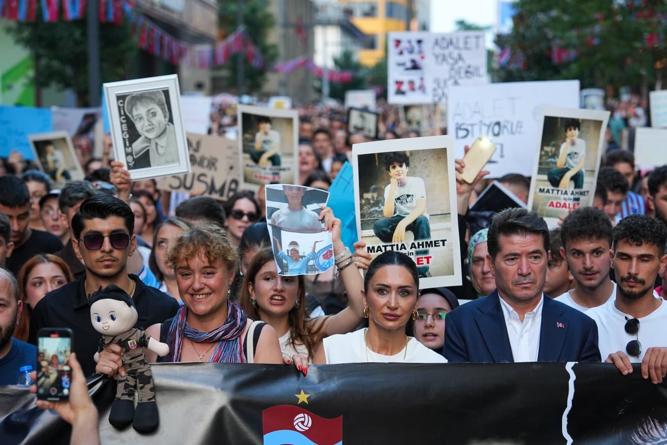 BAŞKAN KAYA, ‘MATTİA AHMET İÇİN ADALET YÜRÜYÜŞÜ’NE KATILDI