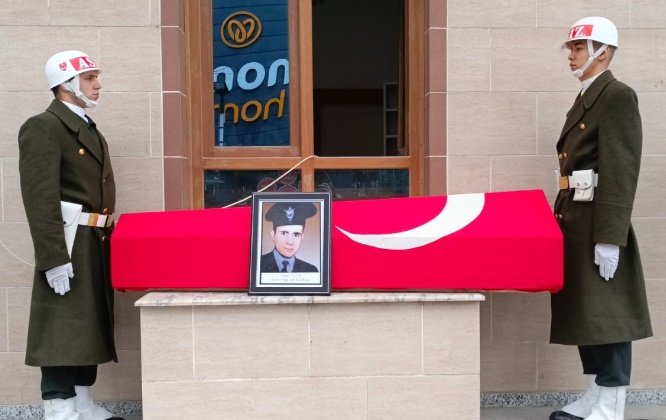 Emekli Astsubay  Uçar Askeri Tören İle Uğurlandı