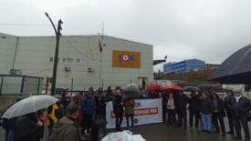 Trabzon’da ŞOK Market Depo İşçileri Direnişte: 30 İşçi Kod 49’la İşten Çıkarıldı