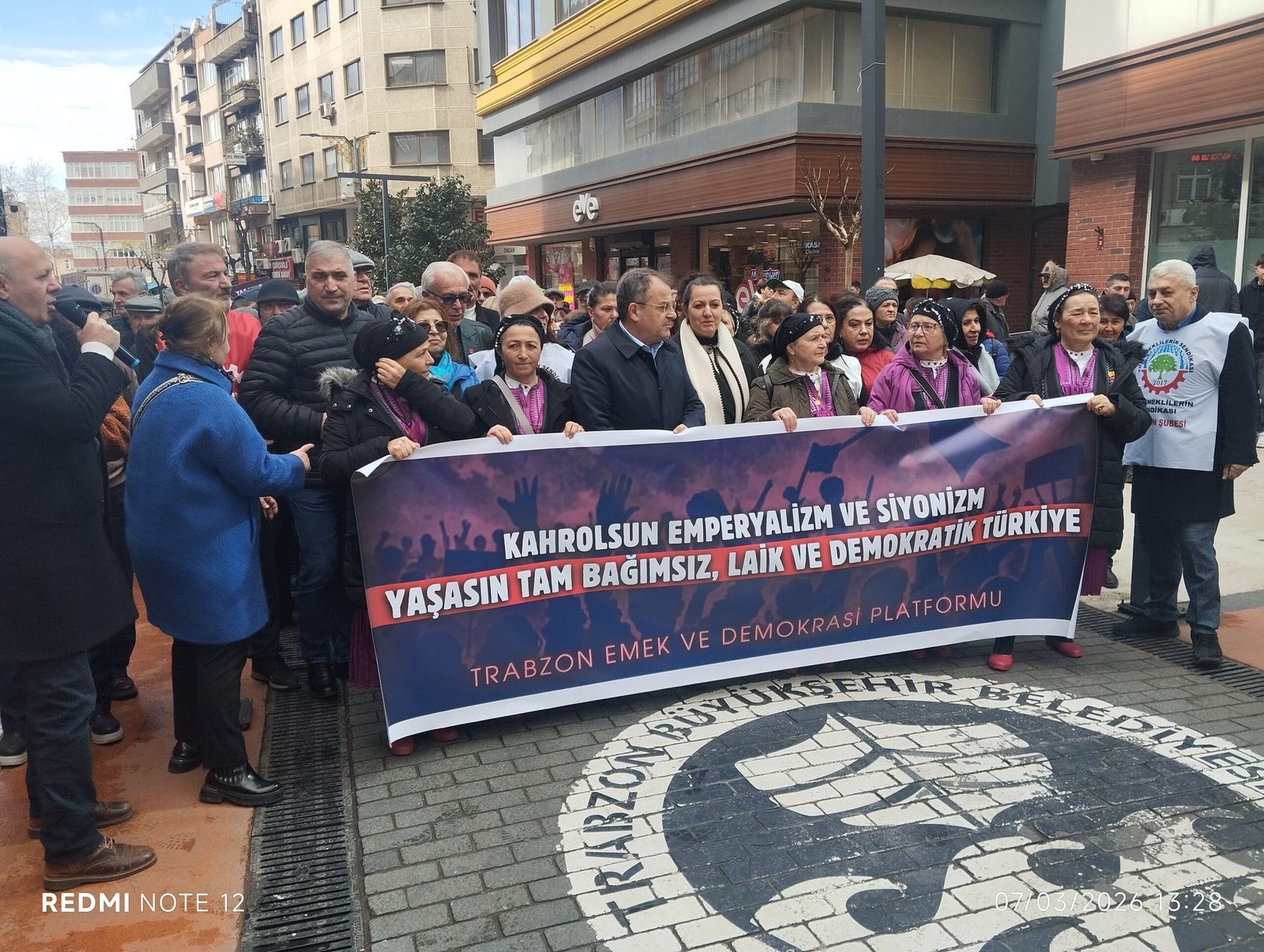 Ortadoğu’da Savaş Tehlikesi Büyürken: “Halkların Geleceğine Washington ve Tel Aviv Karar Veremez”