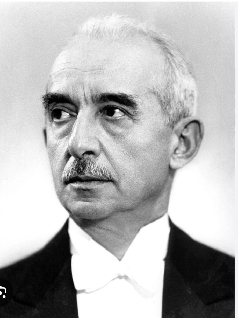 Siyasetin Dili Zehirlenirse, Tarih de Yaralanır