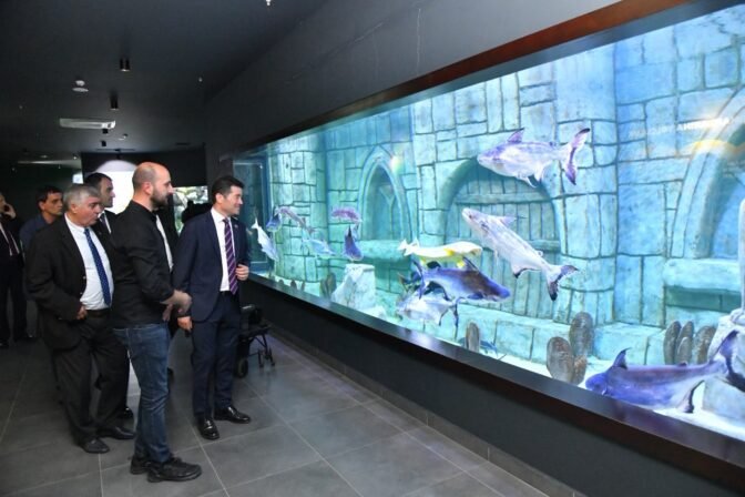 Tünel Akyaryum Turistlerin Gözdesi Oldu